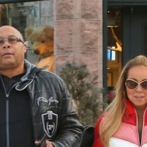 Exclusif - Mariah Carey fait du shopping à Aspen, le 25 décembre 2017.