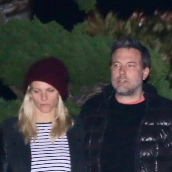 Ben Affleck et sa compagne Lindsay Shookus à Malibu le 26 décembre 2017.