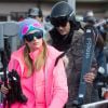 Exclusif - Paris Hilton et son compagnon Chris Zylka vont faire du ski à Aspen le 28 décembre 2017.