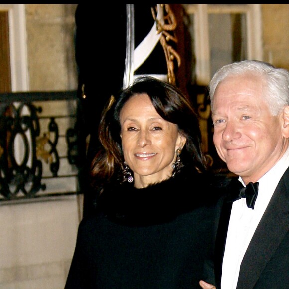 MAURIZIO REMMERT (PERE DE CARLA SARKOZY) ET SA FEMME MARCIA DE LUCA - DINER D' ETAT EN L' HONNEUR DE SHIMON PERES AU PALAIS DE L' ELYSEE  STATE DINNER FOR SHIMON PERES OFFICIAL VISIT IN FRANCE AT ELYSEE PALACE10/03/2008 - Paris