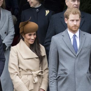 Meghan Markle avec le prince Harry et la famille royale britannique le 25 décembre 2017 lors de la messe de Noël à Sandringham dans le Norfolk.