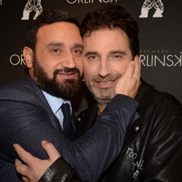 Exclusif - Cyril Hanouna et Richard Orlinski - Cocktail d'inauguration de la première galerie Pop Art Concept store entièrement dédié aux oeuvres de Richard Orlinski à Paris, le 23 novembre 2017. © Rachid Bellak/Bestimage