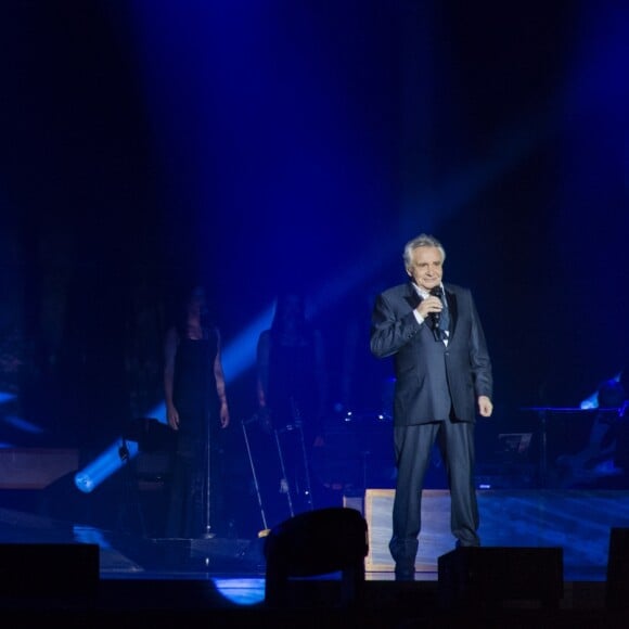 Exclusif - Michel Sardou en concert à la Seine Musicale le 26 décembre 2017 à Boulogne-Billancourt. L'artiste y chantera jusqu'au 7 janvier 2018 avant de partir en tournée dans toute la France et de clore l'aventure par deux ultimes concerts à la Seine Musicale les 23 et 24 mars. © Pierre Perusseau / Bestimage 