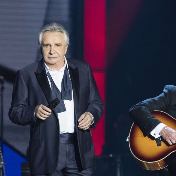 Exclusif - Michel Sardou en concert à la Seine Musicale le 26 décembre 2017 à Boulogne-Billancourt. L'artiste y chantera jusqu'au 7 janvier 2018 avant de partir en tournée dans toute la France et de clore l'aventure par deux ultimes concerts à la Seine Musicale les 23 et 24 mars. © Pierre Perusseau / Bestimage 