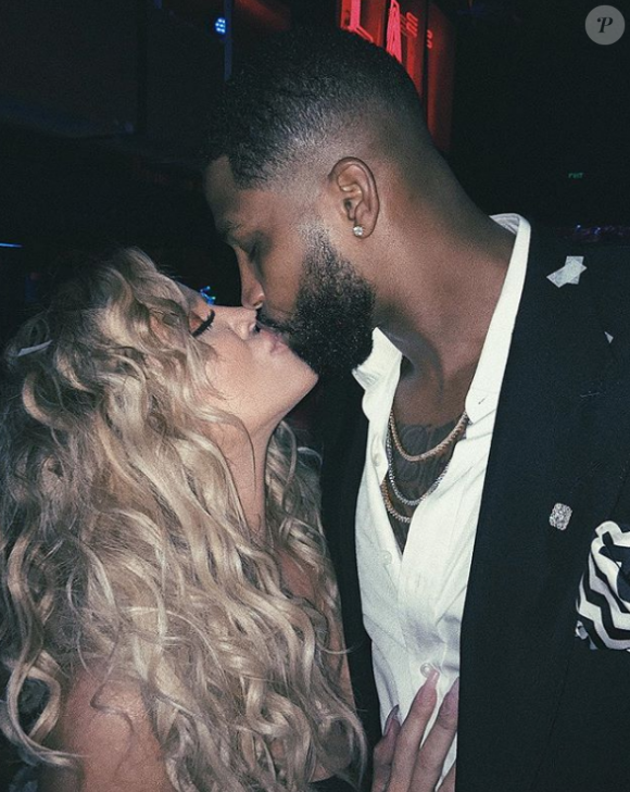 Khloé Kardashian (enceinte) et Tristan Thompson sur une photo publiée sur Instagram en janvier 2018