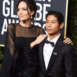 Angelina Jolie, Pax Thien Jolie-Pitt lors la 75ème cérémonie des Golden Globe Awards au Beverly Hilton à Los Angeles, le 7 janvier 2018.