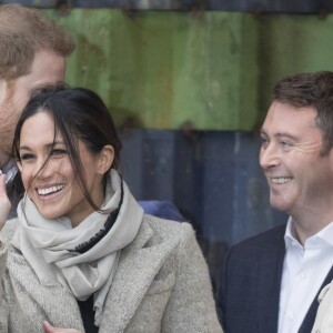 Le prince Harry et Meghan Markle arrivent à la station de radio Reprezent dans le quartier de Brixton à Londres le 9 janvier 2018.