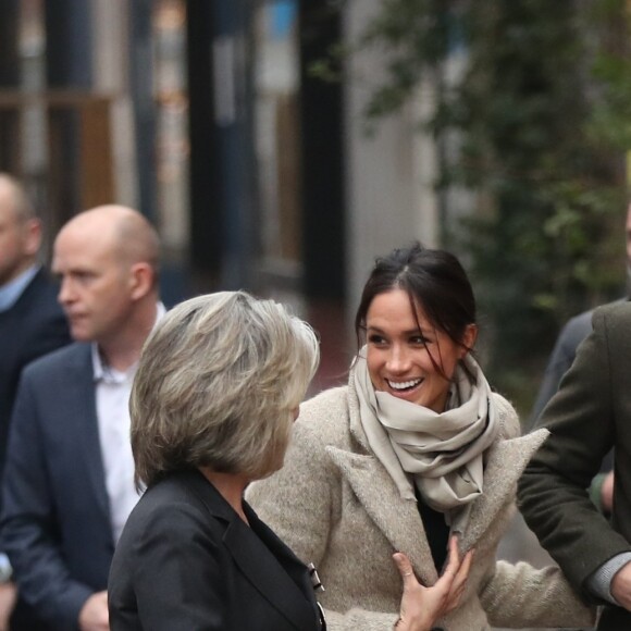 Le prince Harry et Meghan Markle arrivent à la station de radio Reprezent dans le quartier de Brixton à Londres le 9 janvier 2018.