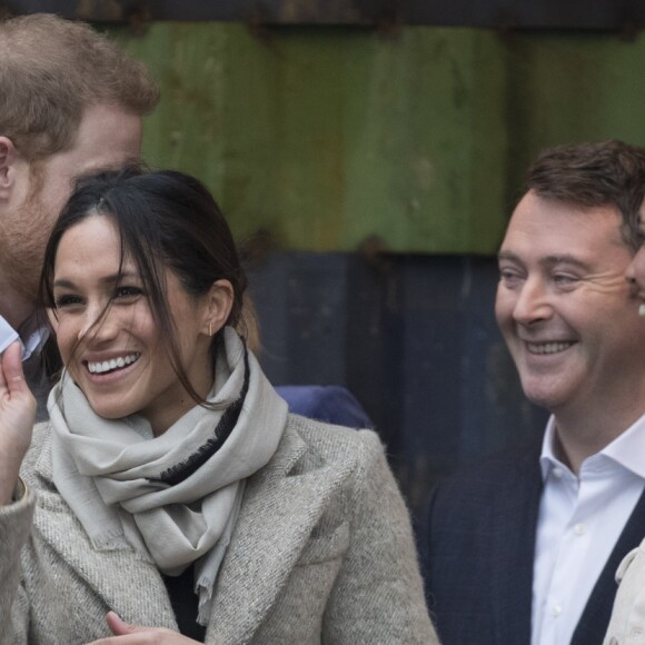 Le prince Harry et Meghan Markle arrivent à la station de radio Reprezent dans le quartier de Brixton à Londres le 9 janvier 2018.