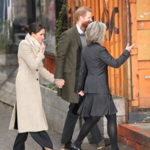 Le prince Harry et Meghan Markle arrivent à la station de radio Reprezent dans le quartier de Brixton à Londres le 9 janvier 2018.