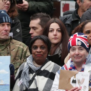 Le prince Harry et Meghan Markle arrivent à la station de radio Reprezent dans le quartier de Brixton à Londres le 9 janvier 2018.