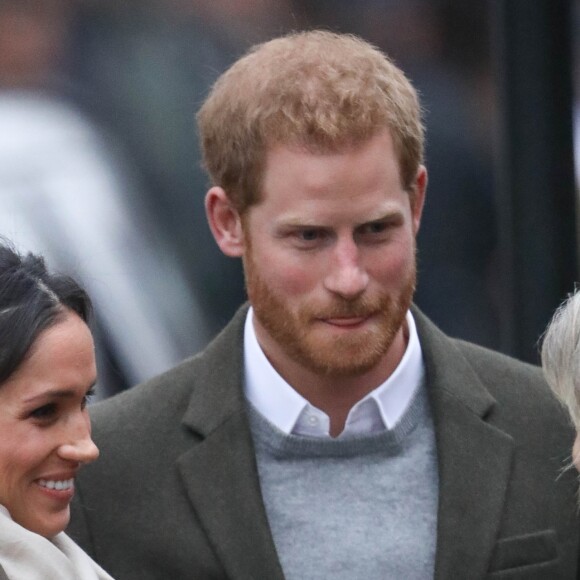 Le prince Harry et Meghan Markle arrivent à la station de radio Reprezent dans le quartier de Brixton à Londres le 9 janvier 2018.