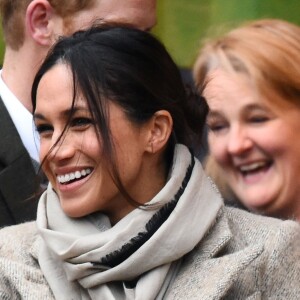 Le prince Harry et Meghan Markle arrivent à la station de radio Reprezent dans le quartier de Brixton à Londres le 9 janvier 2018.