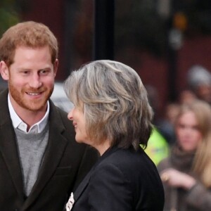 Le prince Harry et Meghan Markle arrivent à la station de radio Reprezent dans le quartier de Brixton à Londres le 9 janvier 2018.