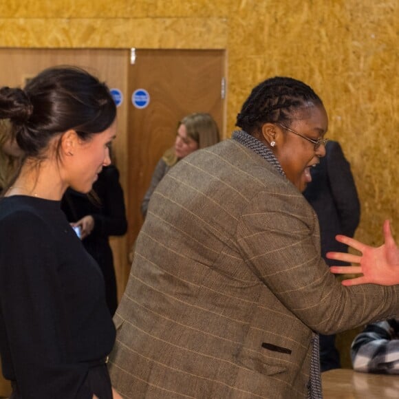 Le prince Harry et sa fiancée Meghan Markle en visite à la station de radio Reprezent à Londres le 9 janvier 2018.