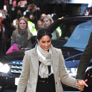 Le prince Harry et sa fiancée Meghan Markle quittent la station de radio Reprezent à Londres le 9 janvier 2018.