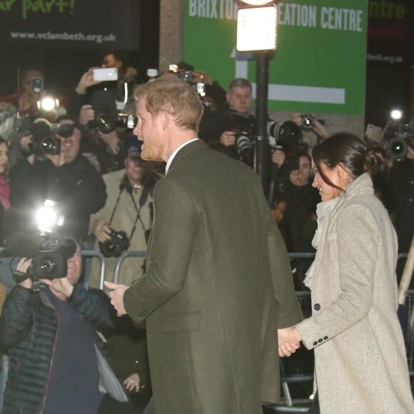 Le prince Harry et sa fiancée Meghan Markle quittent la station de radio Reprezent à Londres le 9 janvier 2018.