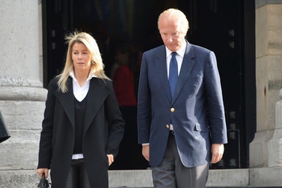 Valérie Hortefeux et son mari Brice Hortefeux - Sorties de obsèques de Jean-Noël Tassez, le compagnon de Charlotte Rampling, au crématorium du cimetière du Père-Lachaise à Paris, le 9 octobre 2015.