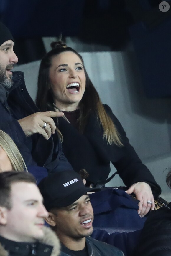 Capucine Anav et Dj Noyz (Noam Smadja frère de K. Adams) - Célébrités dans les tribunes du parc des princes lors du match de football de ligue 1, Paris Saint-Germain (PSG) contre Dijon Football Côte-d'Or (DFCO), à Paris, France, le 17 janvier 2018. le PSG s'impose 8-0.