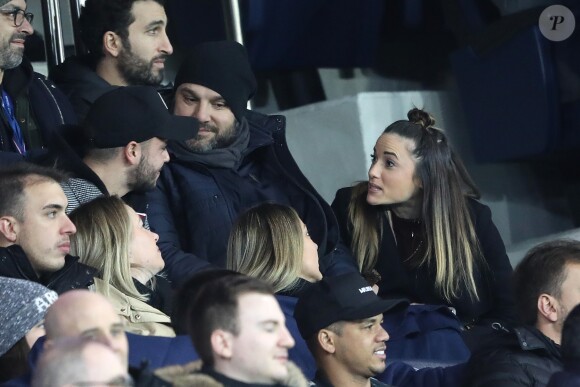 Capucine Anav et Dj Noyz (Noam Smadja frère de K. Adams) - Célébrités dans les tribunes du parc des princes lors du match de football de ligue 1, Paris Saint-Germain (PSG) contre Dijon Football Côte-d'Or (DFCO), à Paris, France, le 17 janvier 2018. le PSG s'impose 8-0.