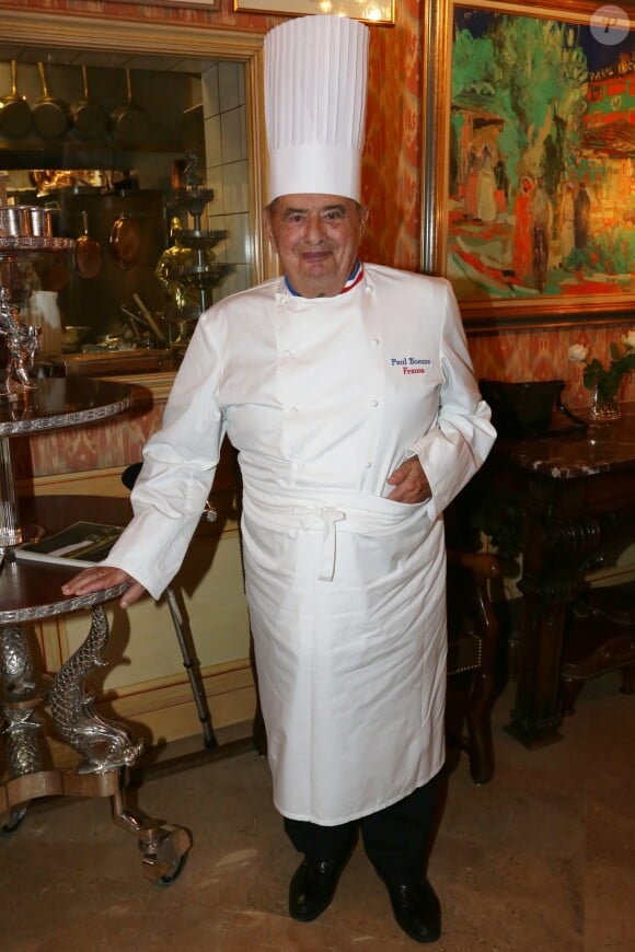 Paul Bocuse dans son restaurant L'Auberge du Pont de Collonges le 26 septembre 2013.