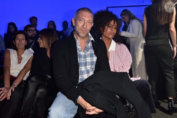 Tina Kunakey et Vincent Cassel - Défilé de mode Haute Couture printemps-été 2018 "Alexandre Vauthier". Paris le 23 janvier 2018.