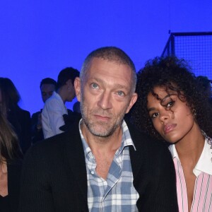 Tina Kunakey et Vincent Cassel - Défilé de mode Haute Couture printemps-été 2018 "Alexandre Vauthier". Paris le 23 janvier 2018.