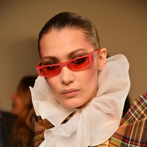 Bella Hadid en backstage du défilé de mode "Alexandre Vauthier", collection Haute-Couture printemps-été 2018, à Paris le 23 janvier 2018. © Veeren / CVS / Bestimage