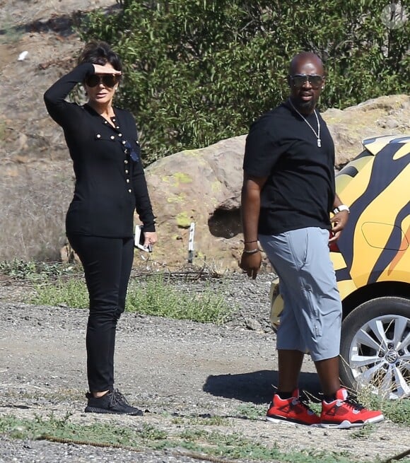 Kris Jenner et son compagnon Corey Gamble visitent ensemble un vignoble de 400 hectares à Malibu, le 12 octobre 2015