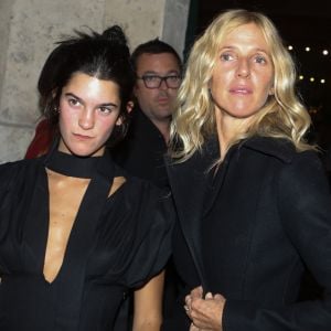 Sandrine Kiberlain et sa fille Suzanne Lindon - Arrivée au défilé et l'aftershow Jacquemus lors de la Fashion Week Printemps/Ete 2018 de Paris au musée National Picasso à Paris, France, le 25 septembre 2017. © CVS-Veeren/Bestimage