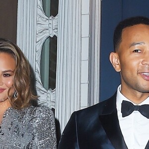 John Legend et sa femme Chrissy Teigen enceinte se rendent à la 60ème cérémonie des Grammy Awards au Madison Square Garden à New York, le 28 janvier 2018.