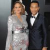 Chrissy Teigen enceinte et son mari John Legend à la 60ème soirée annuelle des Grammy Awards au Madison Square Garden à New York, le 28 janvier 2018.