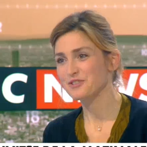 Julie Gayet sur le plateau de "La Matinale" sur CNews le 30 janvier 2018