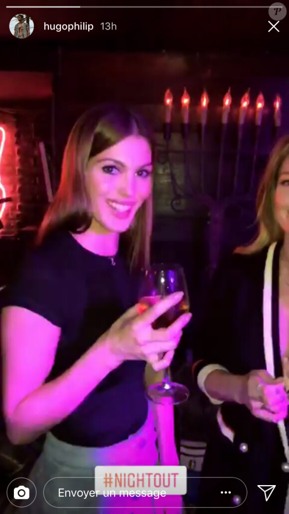 Caroline Receveur, son chéri Hugo, Iris Mittenaere et Noholita sont sortis en boîte de nuit. Le 3 février 2018.