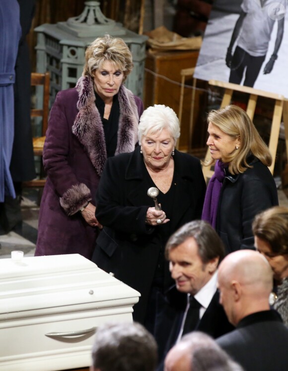 Nicole Sonneville et Line Renaud - Personnalités aux obsèques de Johnny Hallyday en l\'église La Madeleine à Paris le 9 décembre 2017. © Dominique Jacovides / Olivier Borde / Bestimage