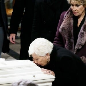 Nicole Sonneville et Line Renaud - Personnalités aux obsèques de Johnny Hallyday en l\'église La Madeleine à Paris le 9 décembre 2017. © Dominique Jacovides / Olivier Borde / Bestimage