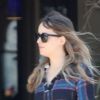 Exclusif - Dakota Johnson est allée chercher des journaux et des cafés en sortant de chez son amoureux Chris Martin à Malibu. Le 16 janvier 2018