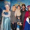 Lisa Osbourne, son mari Jack Osbourne et leur fille Pearl Osbourne lors de première de "Frozen" de Disney On Ice à Los Angeles, le 10 décembre 2015.