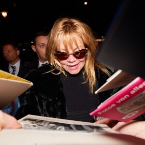 Melanie Griffith arrive au Grand Hôtel de Vienne le 6 février 2018. L'actrice est en Autriche pour assister au bal de l'opéra de Vienne. Elle a révélé s'être fait traitée pour soigner un cancer de la peau sur son nez (le carcinome basocellulaire).