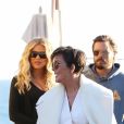 Khloé Kardashian (enceinte) est allée déjeuner avec sa mère Kris Jenner et son ex beau-frère Scott Disick à Malibu, le 12 février 2018