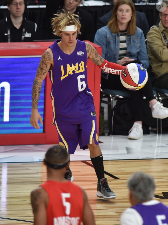 Justin Bieber lors du match NBA All-Star Celebrity Game 2018 à Los Angeles le 16 février 2018