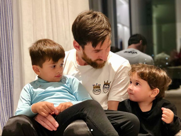Lionel Messi avec ses fils Thiago et Mateo, photo Instagram 9 février 2018