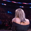 Fergie massacre l'hymne national américain et devient la risée du web