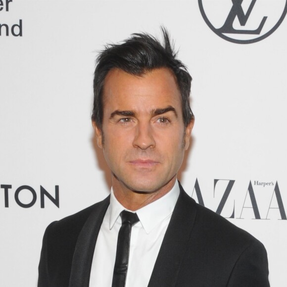 Justin Theroux à la soirée Louis Vuitton & Nicolas Ghesquire for Harpers Bazaar au Lincoln Center's Alice Tully Hall à New York, le 30 novembre 2017 