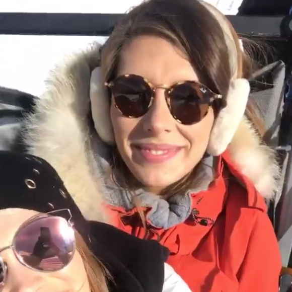 Camille Cerf et Iris Mittenaere à la neige, à Andorre, février 2018