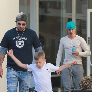 Exclusif - Justin Bieber est allé déjeuner avec son père Jeremy et son petit frère Jaxon à Hollywood, le 25 janvier 2018