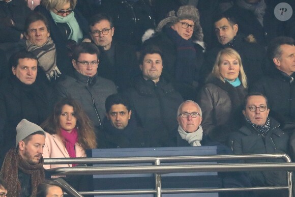 La secrétaire d'Etat Marlène Schiappa, Nasser Al-Khelaïfi, Frank McCourt, Jacques-Henri Eyraud et, derrière eux, Margarita Louis-Dreyfus dans les tribunes du Parc des Princes lors du match de Ligue 1 PSG - OM (3-0), à Paris le 25 février 2018.