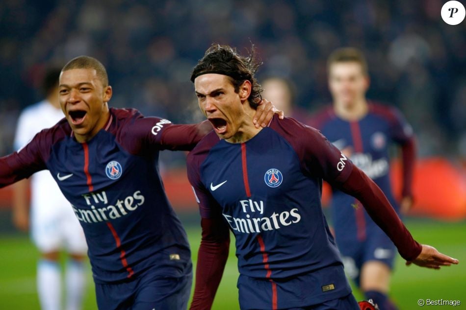 Kylian Mbappé Et Edinson Cavani Lors Du Match De Ligue 1 PSG - OM (3-0 ...