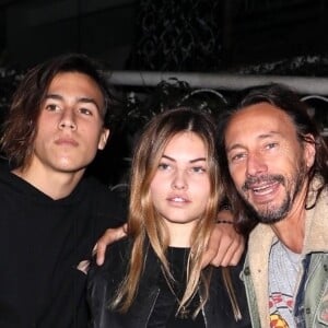 Bob Sinclar, sa femme I.Sinclar et leur fils Raphael Le Friant sont allés dîner avec Thylane Blondeau au restaurant Madeo à Hollywood, le 20 novembre 2017.