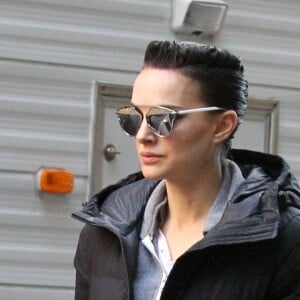 Natalie Portman avec une nouvelle coupe de cheveux sur le tournage de Vox Lux à New York le 27 février 2018.